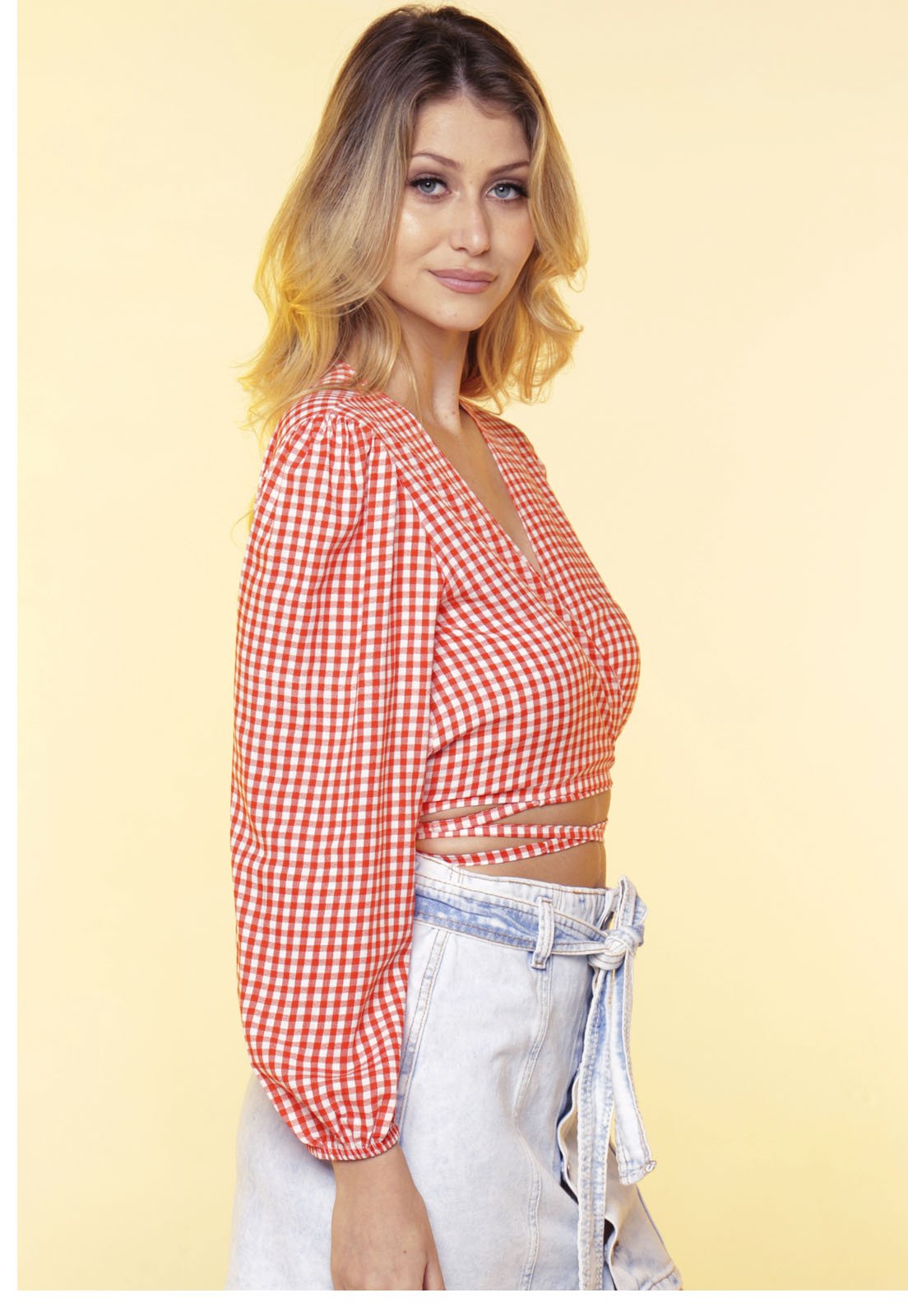 Camisa Cropped com Amarração Xadrez Vichy Laranja