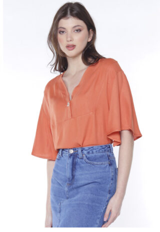 Blusa Manga Curta em Viscose Solta Sob Laranja