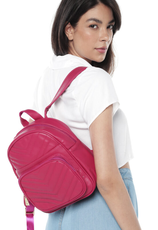 Mini Mochila Feminina Rosa Escuro Matelassê com Bolsos Sob