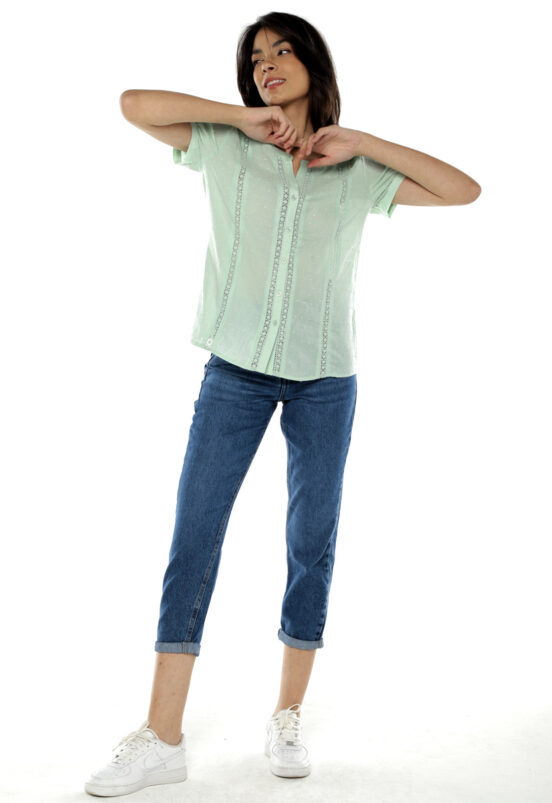 Camisa Feminina Manga Curta Cambraia de Algodão Sob Verde - Image 5