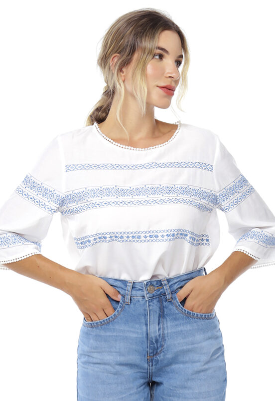 Blusa Branca Feminina em Viscose Manga 3/4 Bordada Sob - Image 2