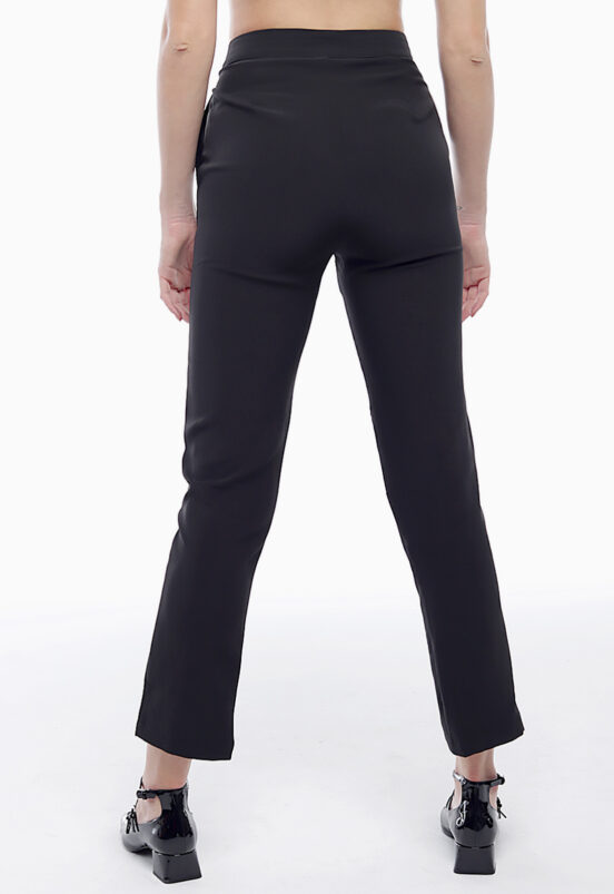 Calça Social  Preta Feminina Alfaiataria com Elastano e Bolsos Sob - Image 4