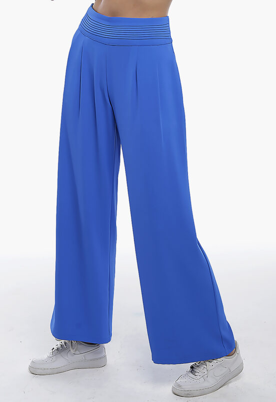 Calça Social Feminina Alfaiataria com Pregas Sob Azul Intenso - Image 2