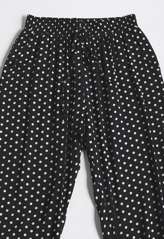 Calça de Poá Preta e Branca com Bolsos em Viscose Sob - Image 7