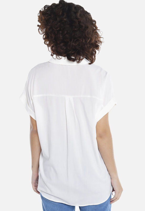 Camisa Branca de Viscose Bordada Manga Curta Sob - Image 6