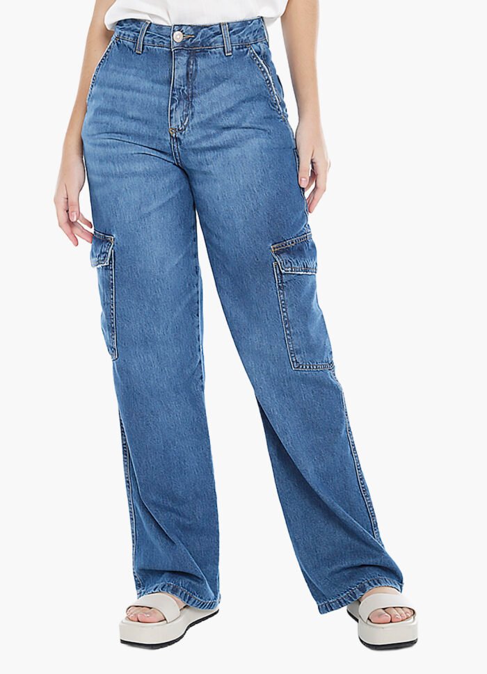 Calça Jeans Reta Feminina com Bolsos Sob - Imagem 2