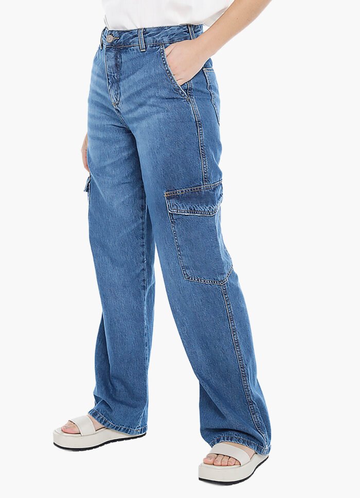 Calça Jeans Reta Feminina com Bolsos Sob - Imagem 3