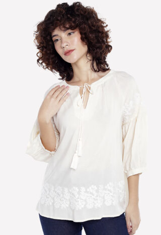 Blusa Bege de Linho com Viscose Mangas Bordada Boho Sob