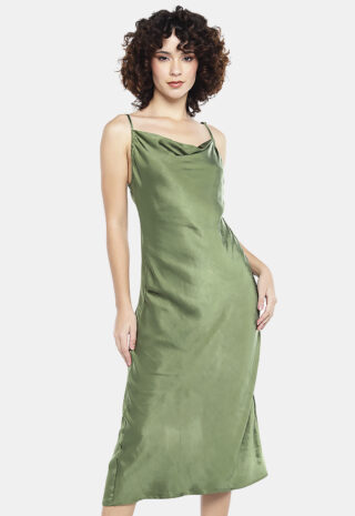 Vestido Midi Cetim Toque de Seda Decote Degagê Verde  Sob