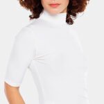 Blusa Branca Viscose Canelada com Mangas Sob