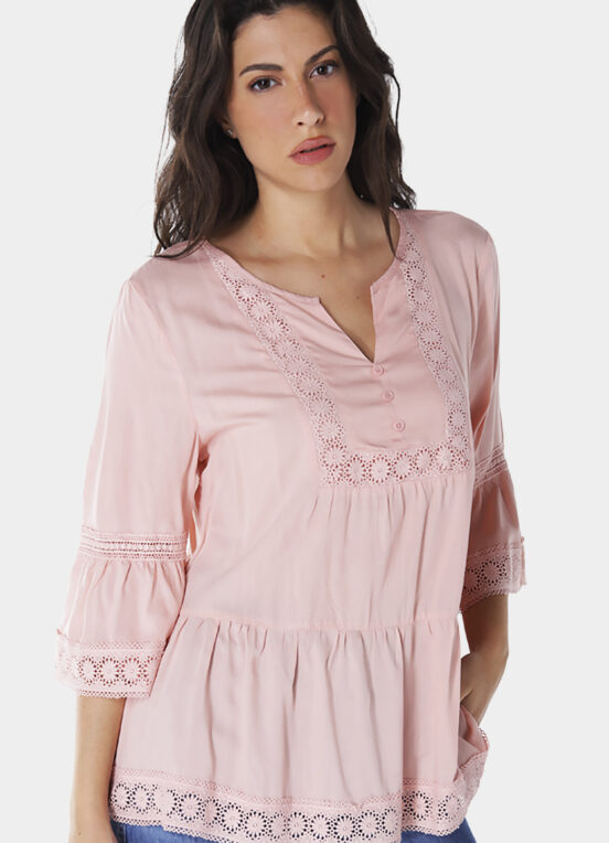 Blusa em Viscose Rosa Manga 3/4 com Renda Guipir