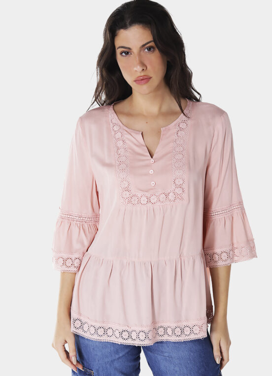 Blusa em Viscose Rosa Manga 3/4 com Renda Guipir - Image 2