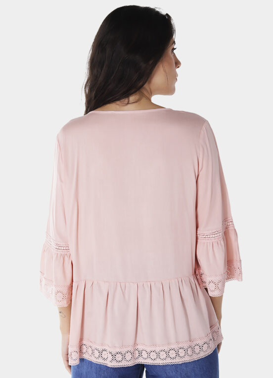 Blusa em Viscose Rosa Manga 3/4 com Renda Guipir - Image 6
