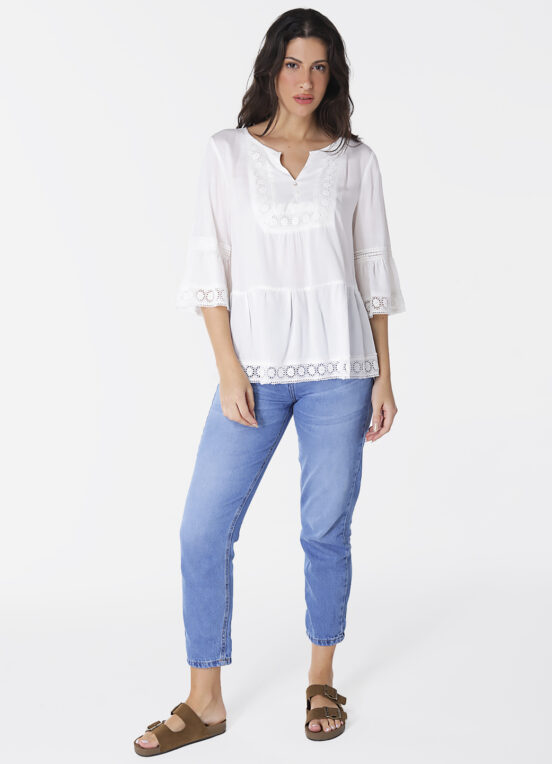 Blusa Branca em Viscose Manga 3/4 com Renda Guipir - Image 6
