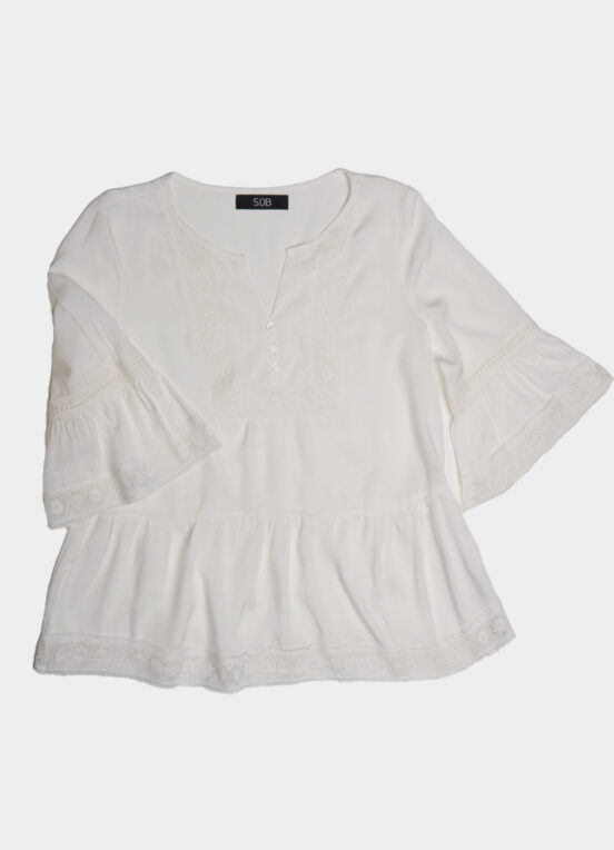 Blusa Branca em Viscose Manga 3/4 com Renda Guipir - Image 7