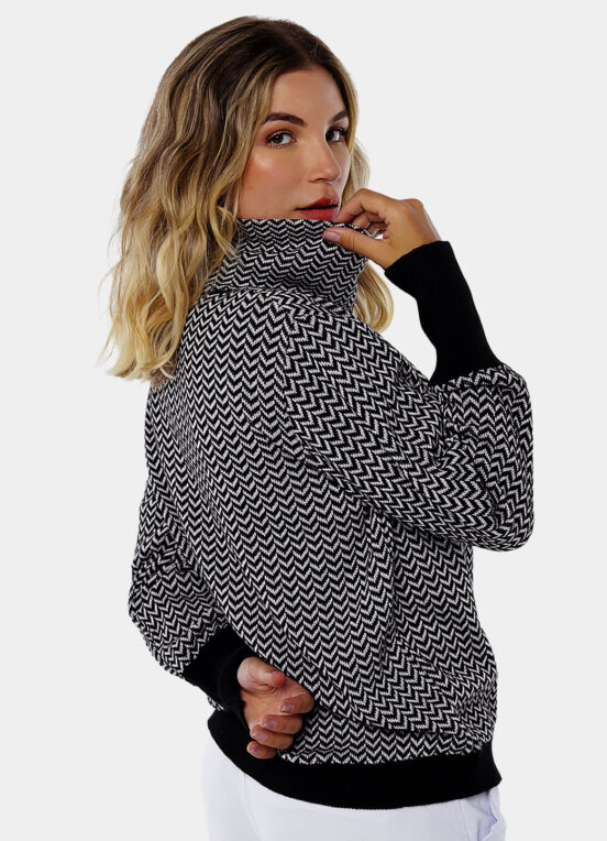 Blusa de Tricot com Viscose Gola Alta Rolê Preta e Branca - Image 4