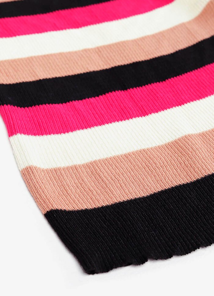 Blusa de Tricot Listrada Gola Alta Sob Rosa e Preta - Imagem 6
