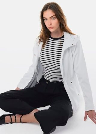 Casaco Parka Branco Forrada com Capuz Sob