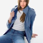 Casaco Parka Azul Forrada com Capuz