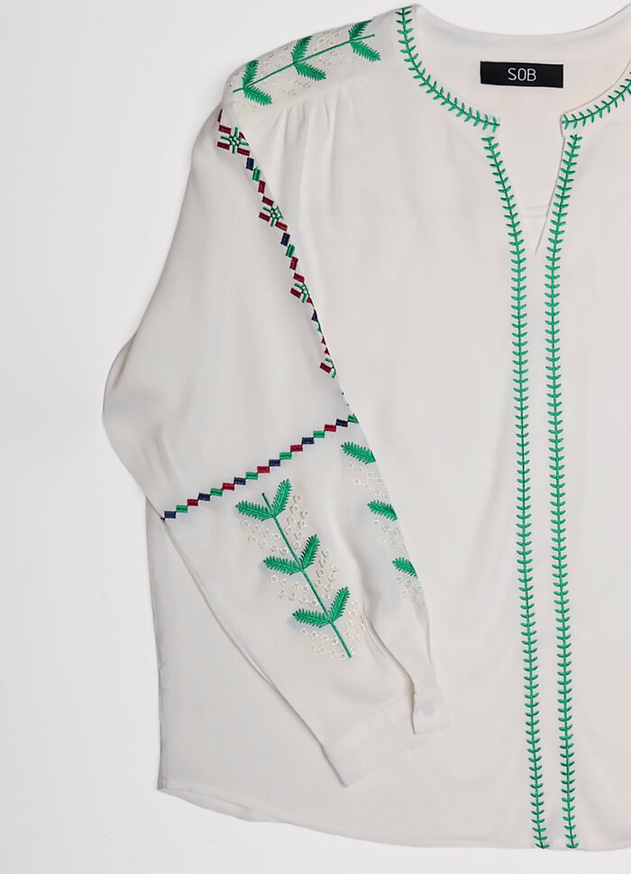 Blusa Branca Boho em Viscose e Linho Mangas Bordada Sob - Imagem 6