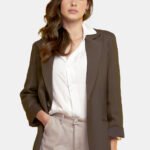 Blazer de Alfaiataria Feminino Marrom Café com Bolsos Viscose