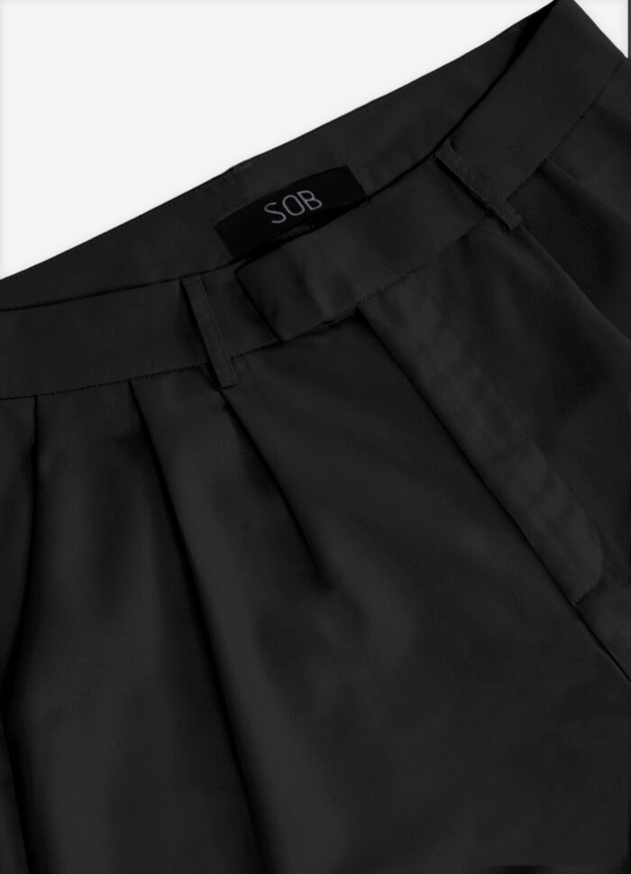 Calça de Pregas Preta Cintura Alta em Viscose com Elastano - Imagem 5