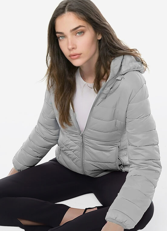 Casaco Puffer Cinza Forrado Veludo com Bolsos
