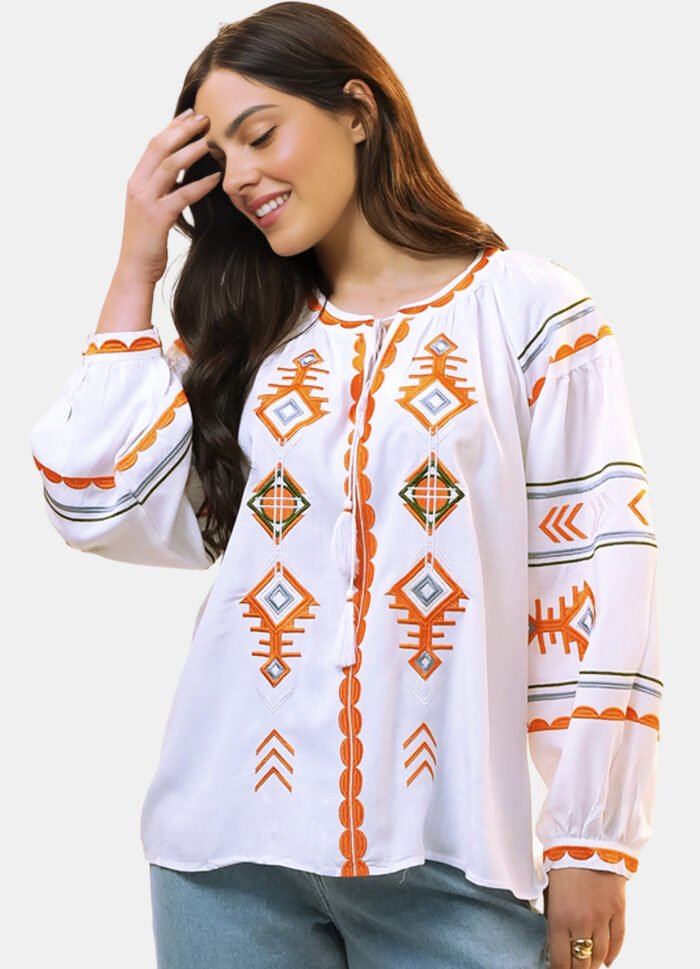 Blusa Branca Boho Bordada em Viscose com Mangas - Imagem 2