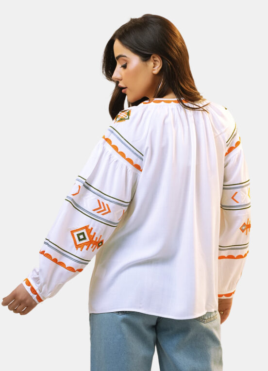 Blusa Branca Boho Bordada em Viscose com Mangas - Image 4