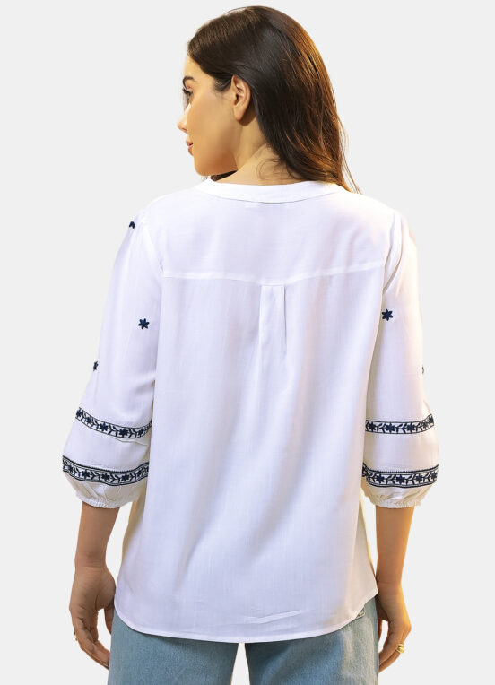 Blusa Branca Bordada Feminina em Viscose Manga 3/4 - Image 4