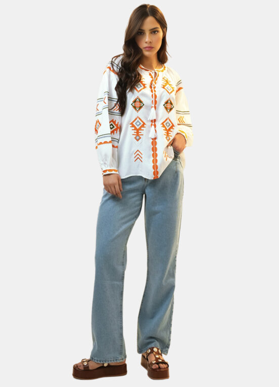 Blusa Branca Boho Bordada em Viscose com Mangas - Image 3