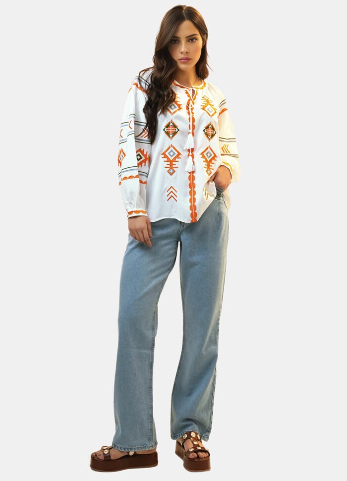 Blusa Branca Boho Bordada em Viscose com Mangas - Imagem 3