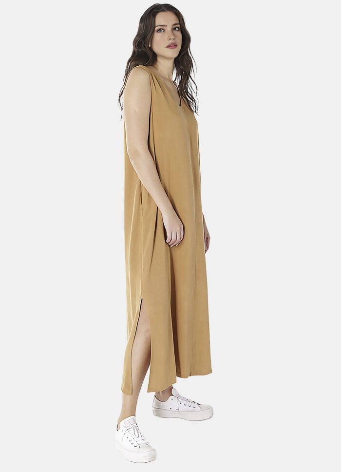 Vestido Longo de Linho Terracota Gola V com Bolsos Sob - Imagem 3