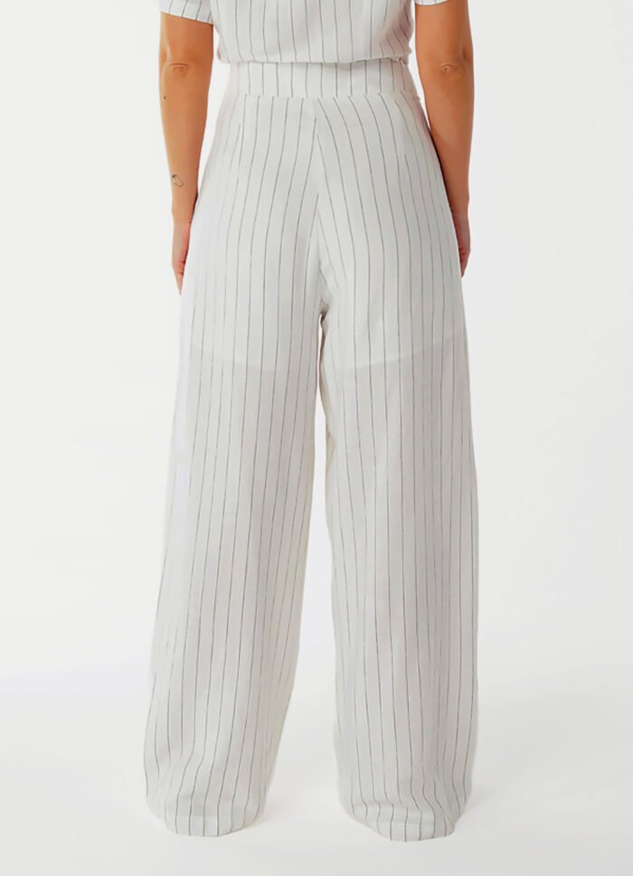 Calça Pantalona de Linho Branca Risca de Giz com Bolsos - Imagem 4