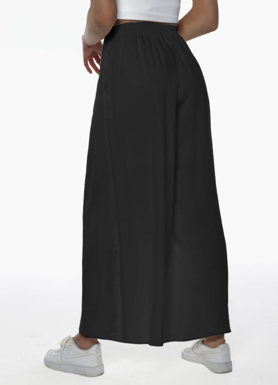 Calça Pantalona Preta em Viscose com Pregas e Bolsos - Image 4