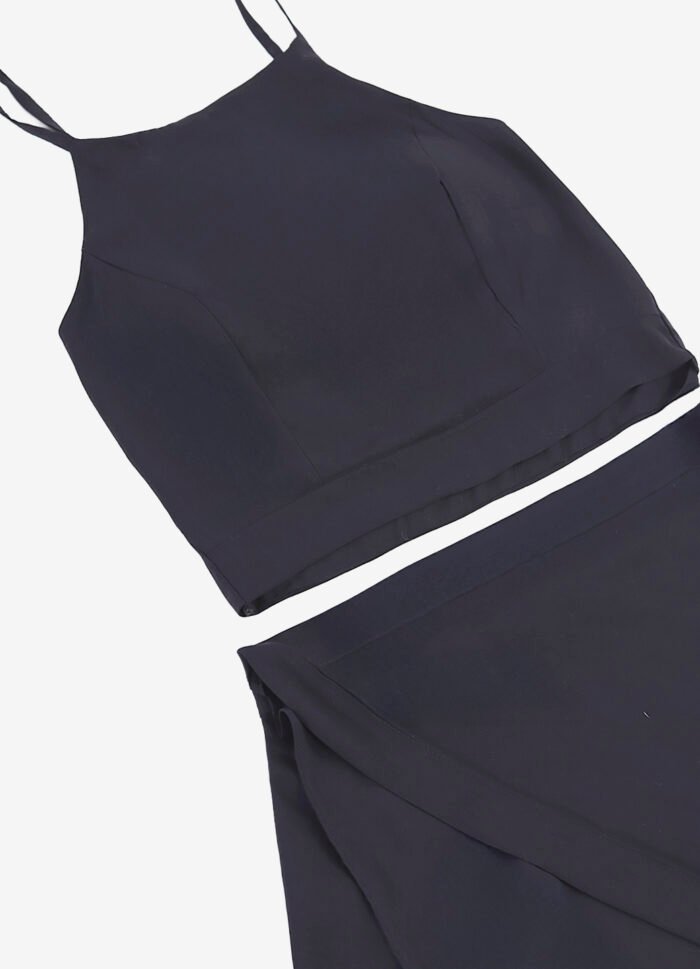 Conjunto Preto Saia Longa e Blusa com Bojo Transpassado - Imagem 3