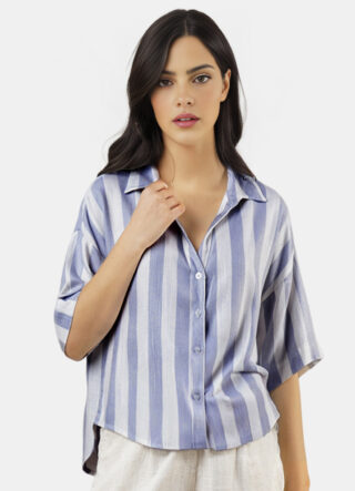 Camisa Feminina Listrada Branca e Azul Viscose Manga Curta