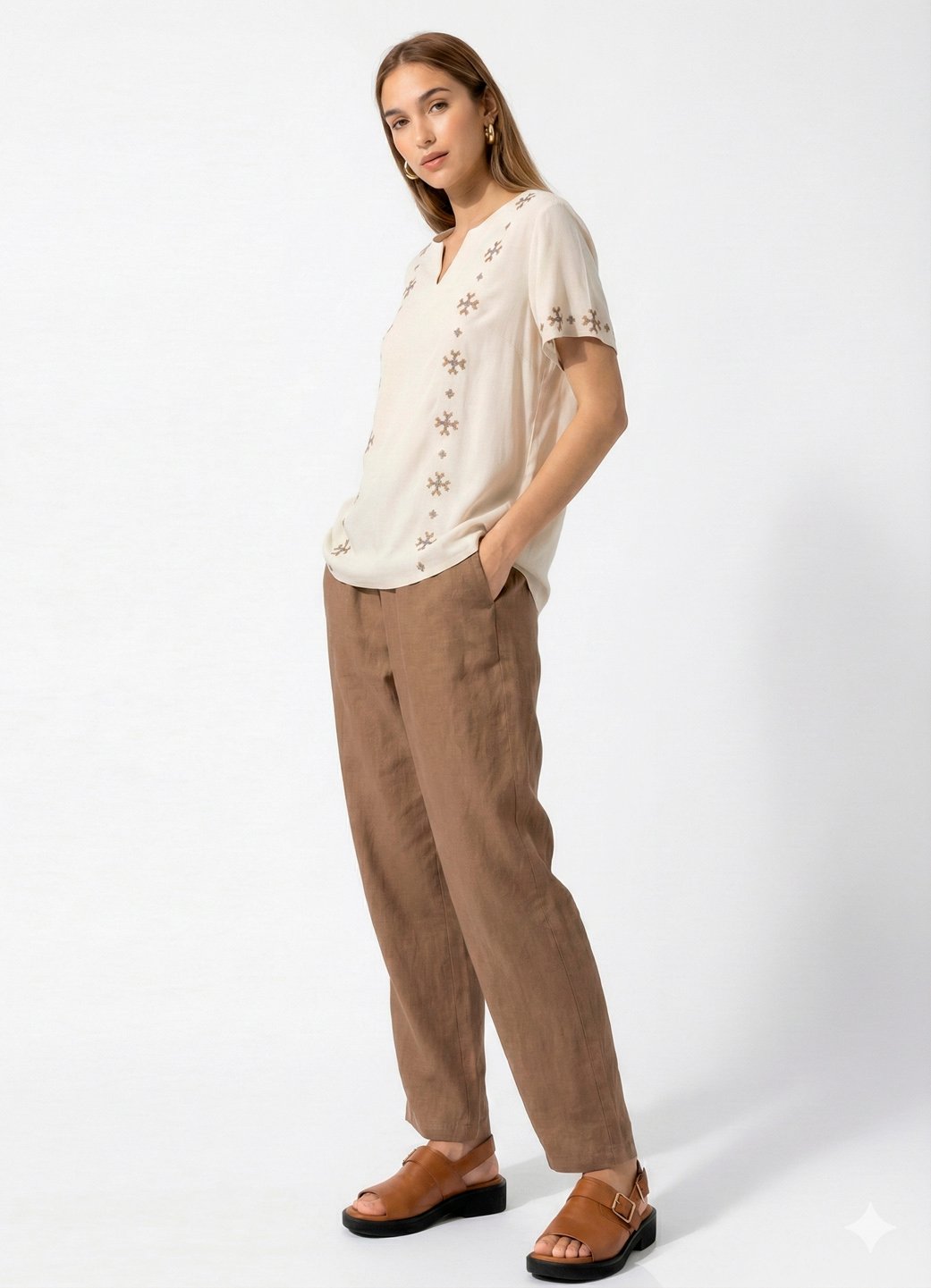 Blusa Bege Bordada Manga Curta em Viscose Sob - Image 6