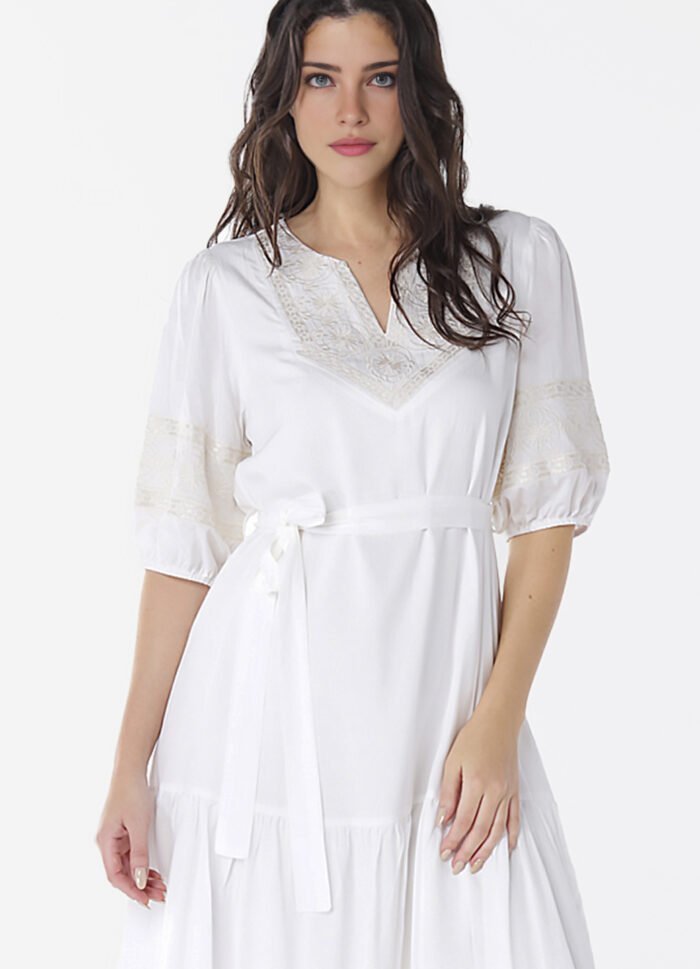 Vestido Branco Midi Bordado Sob com Mangas Forrado - Imagem 3