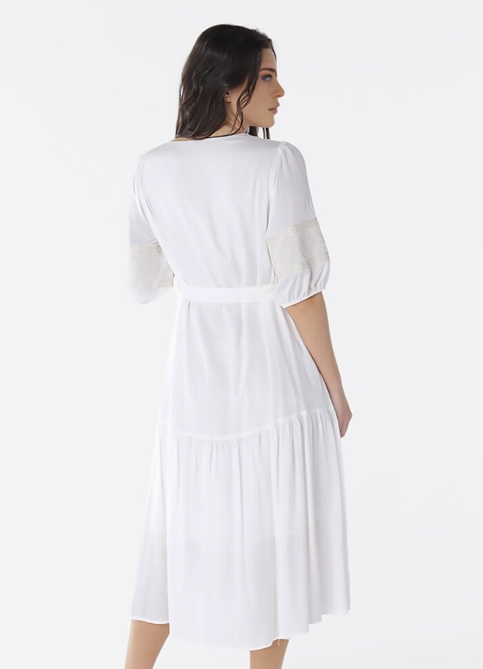 Vestido Branco Midi Bordado Sob com Mangas Forrado - Imagem 4