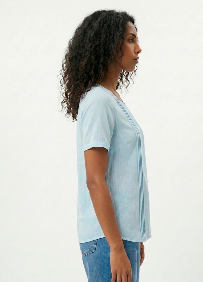 Blusa Azul Claro Manga Curta em Viscose com Linho Sob Pregas - Imagem 6