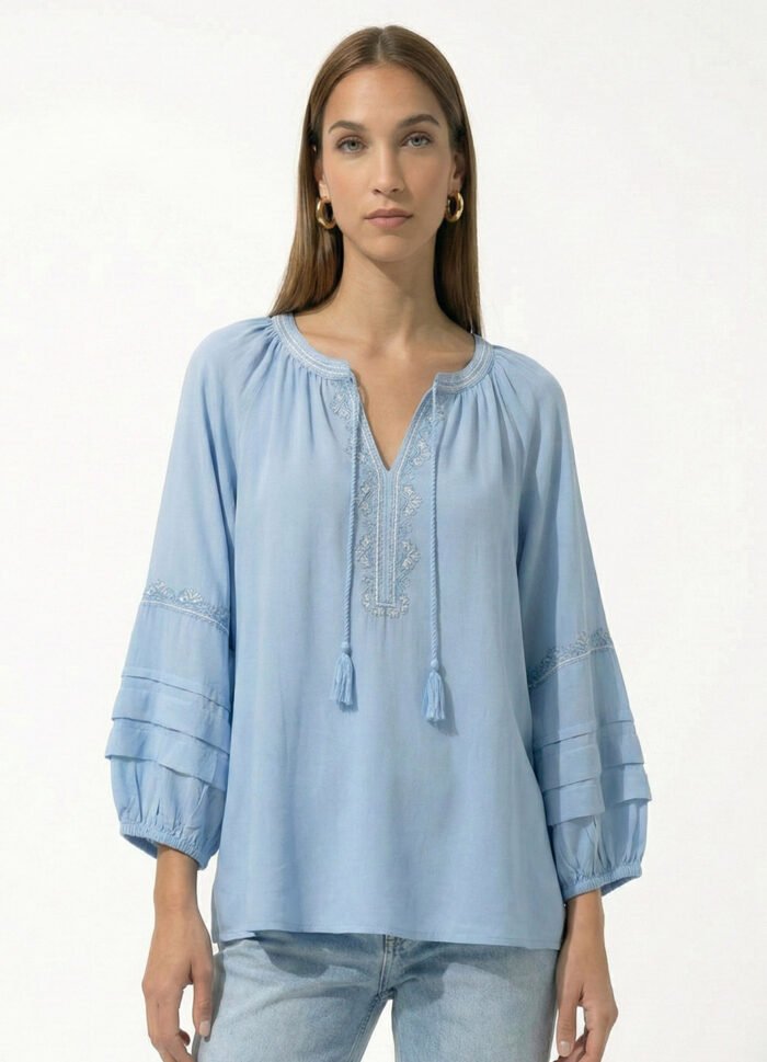 Blusa Azul Clara Bordada  Manga 3/4 Viscose Sob - Imagem 3