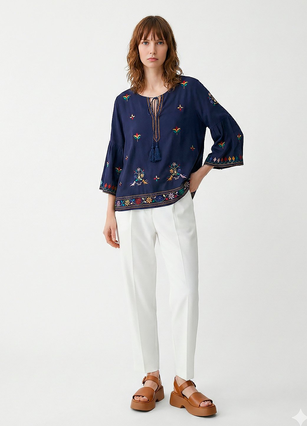 Blusa Marinho em Viscose Manga 3/4 Sob Bordada Colorida - Image 6