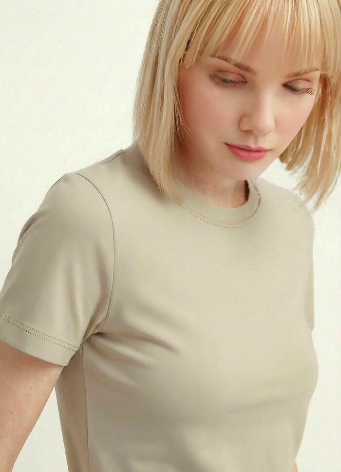 Blusa Bege Algodão Premium Toque Fresco Sob Manga Curta - Imagem 2
