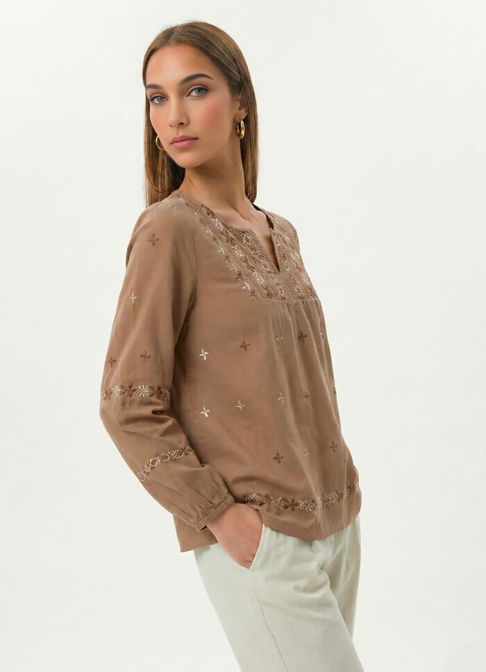 Blusa Marrom Claro Boho Bordada em Café e Bege Viscose Sob - Imagem 3