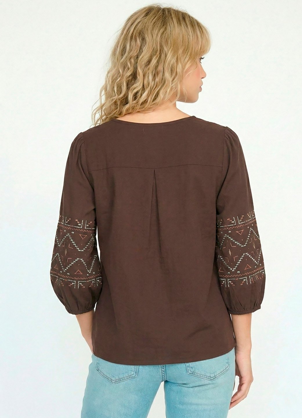 Blusa Marrom Café Bordada Gola V em Viscose Manga 3/4 Sob - Image 4