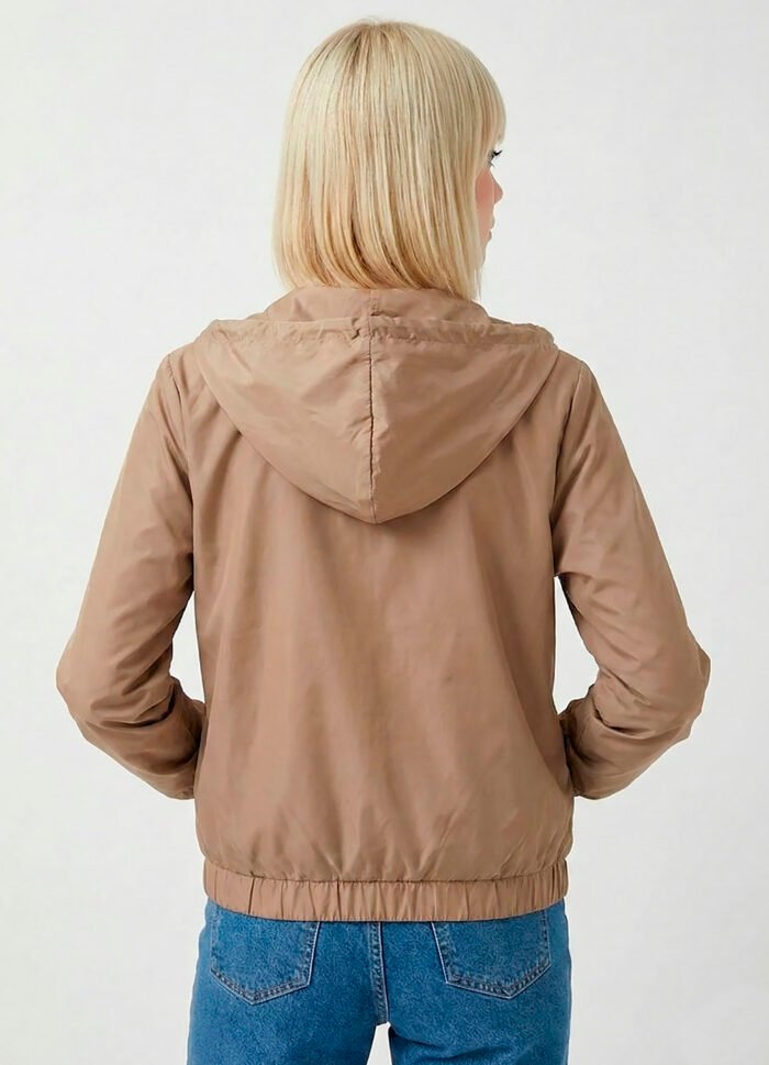 Jaqueta Bege Forrada com Capuz e Bolsos Sob Bomber - Imagem 5