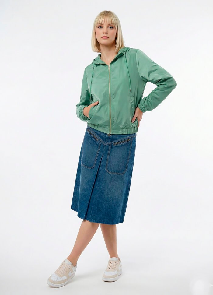 Jaqueta Verde Agua Forrada com Capuz e Bolsos Sob Bomber - Imagem 3