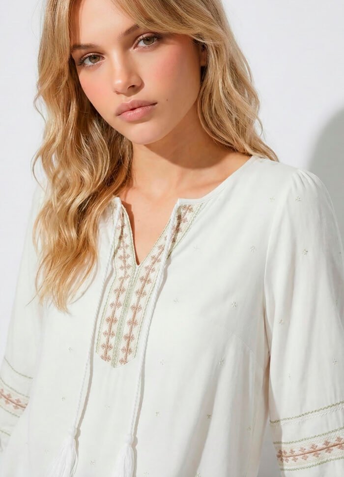 Blusa Branca Bordada Manga 3/4 Viscose  Boho Sob - Imagem 2