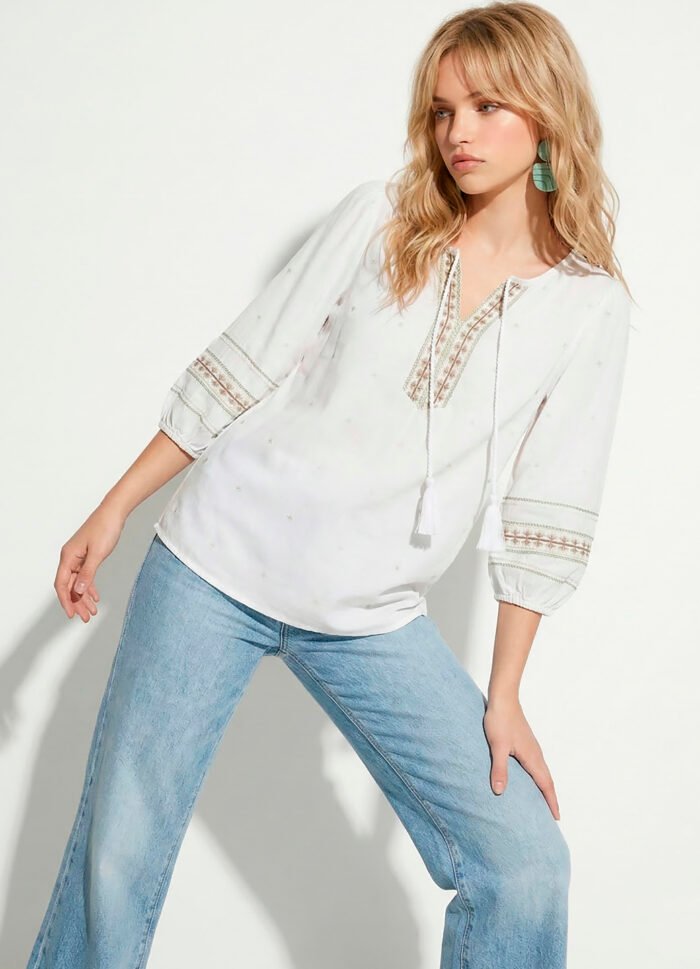 Blusa Branca Bordada Manga 3/4 Viscose  Boho Sob - Imagem 3